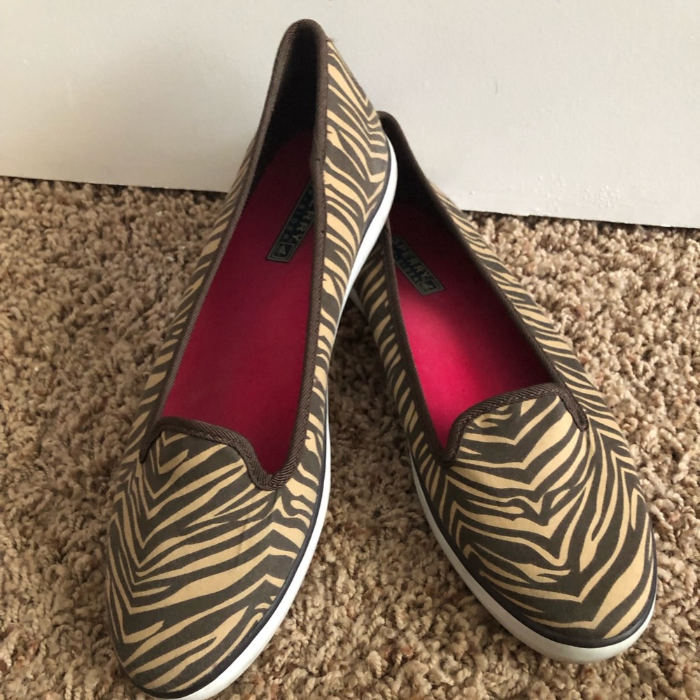 Sperry slip-on flats